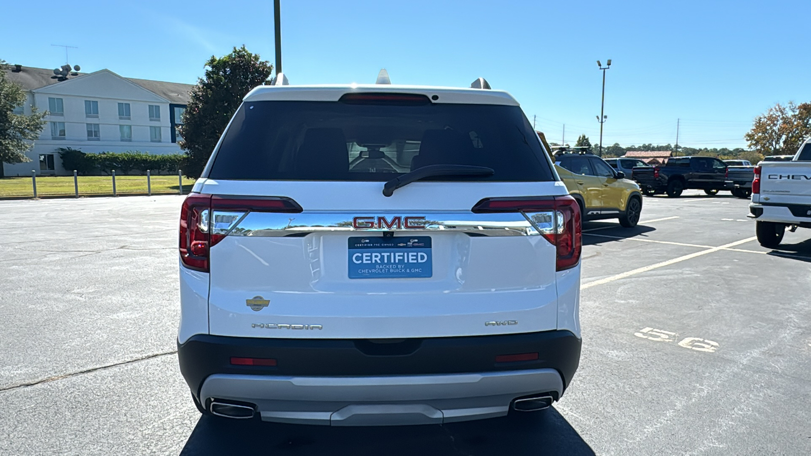 2023 GMC Acadia SLT 33