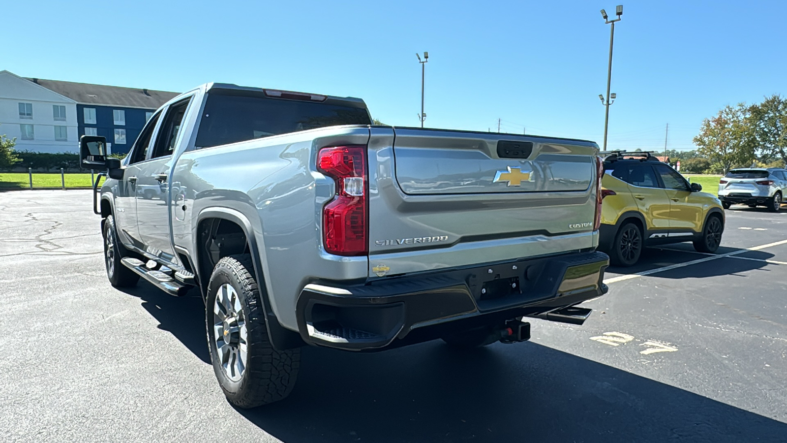 2024 Chevrolet Silverado 2500HD Custom 25