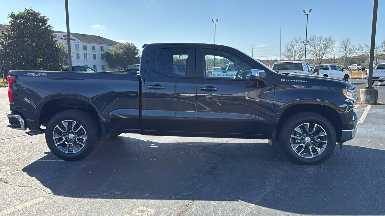 2024 Chevrolet Silverado 1500 LT 29