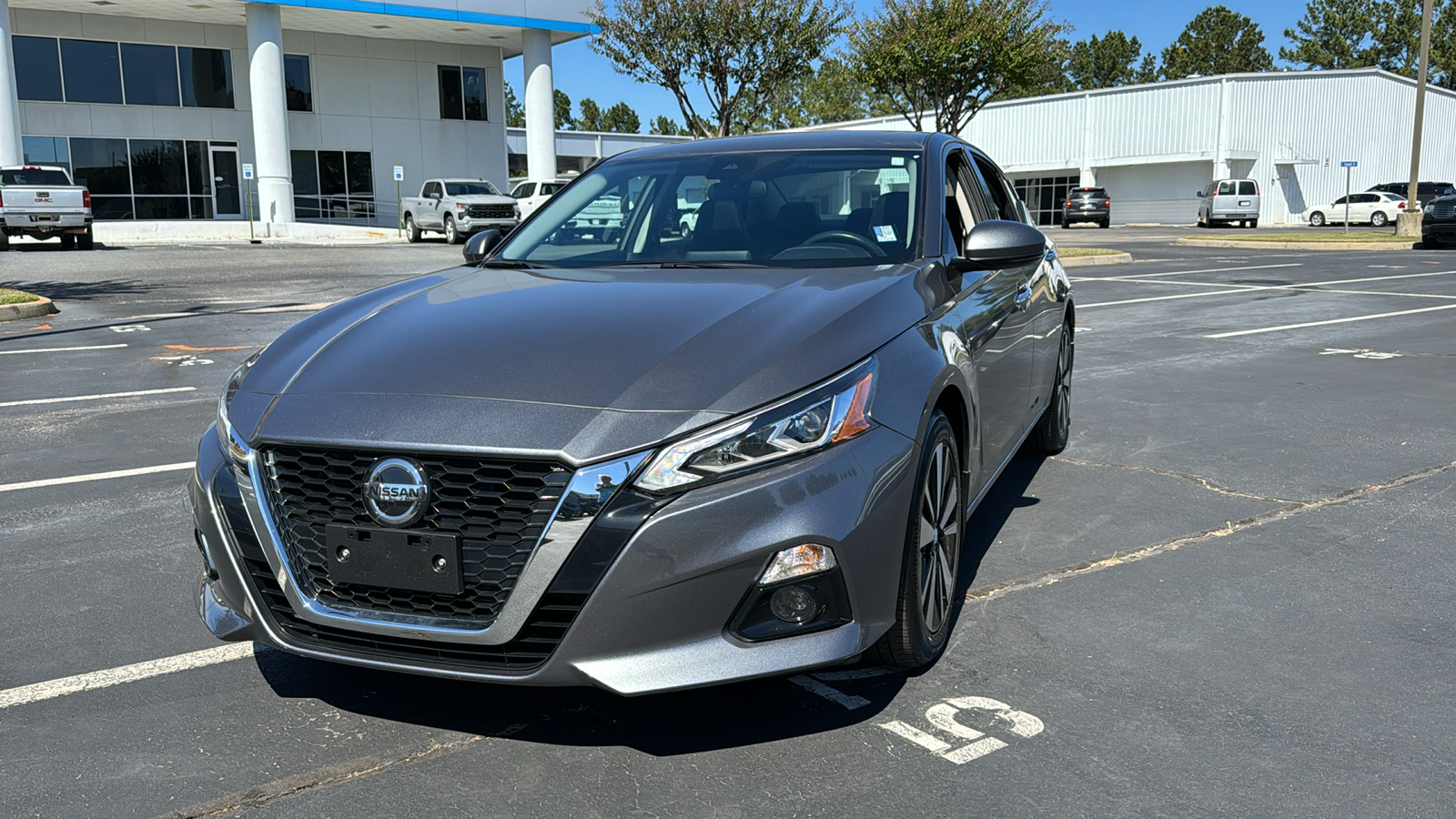 2022 Nissan Altima 2.5 SL 1