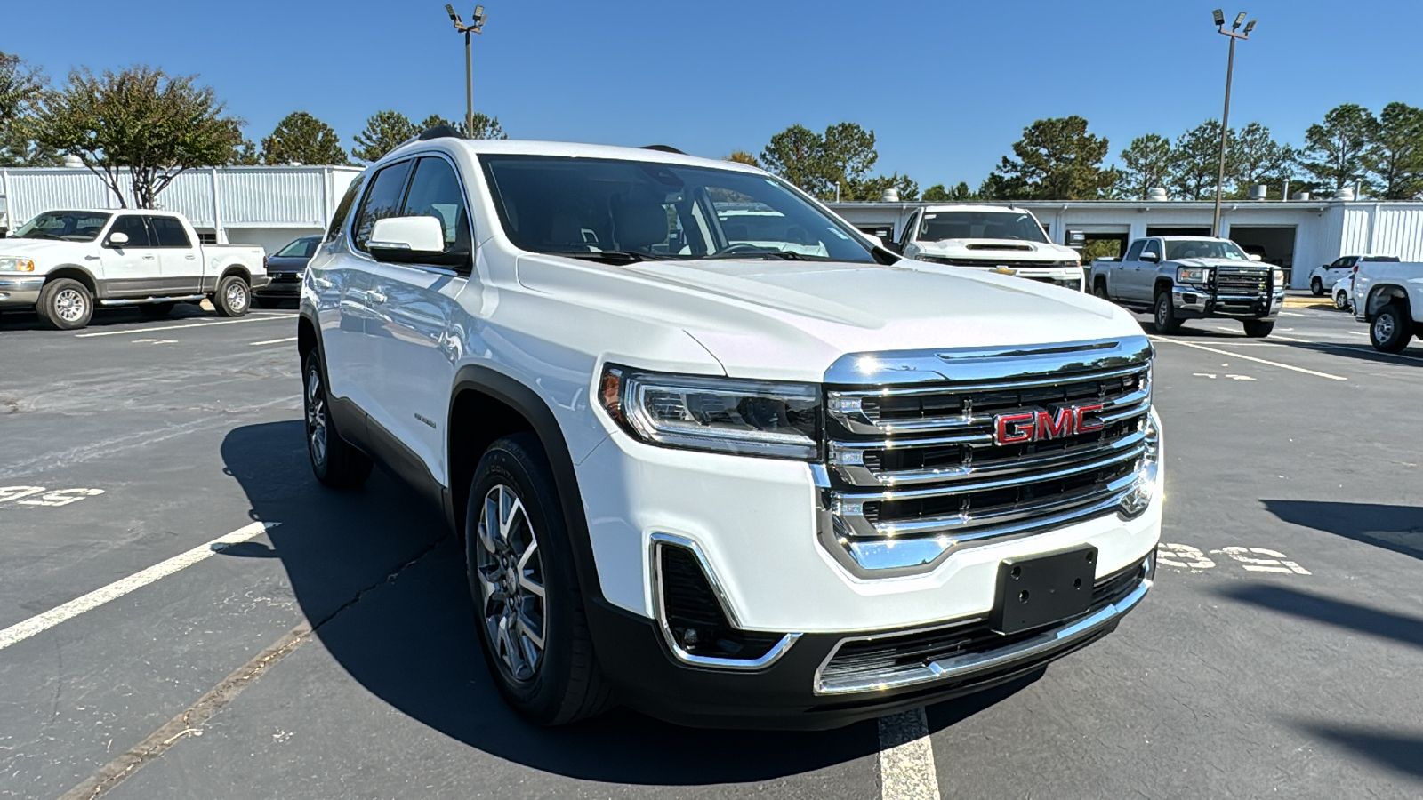 2023 GMC Acadia SLT 39