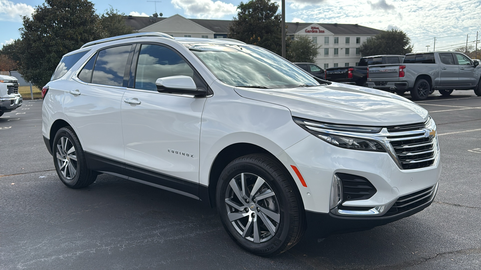 2024 Chevrolet Equinox Premier 32