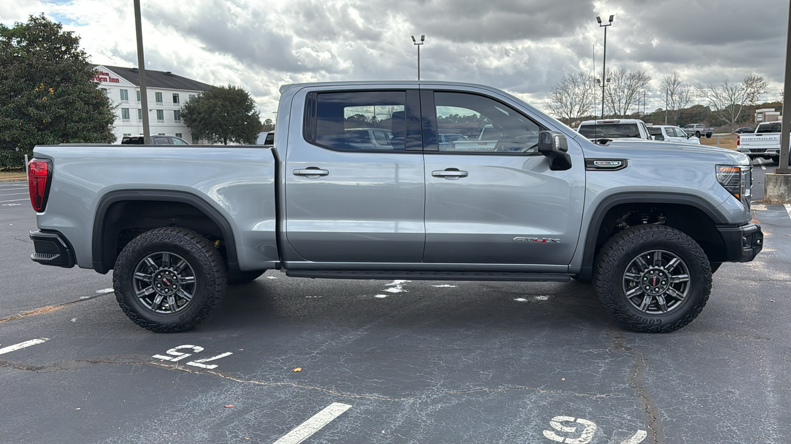 2024 GMC Sierra 1500 AT4X 31