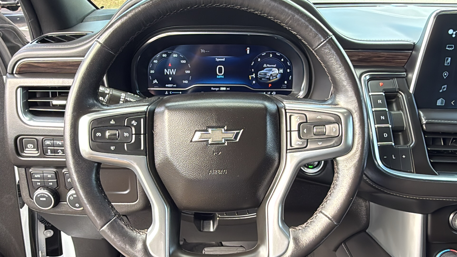 2023 Chevrolet Suburban Z71 8