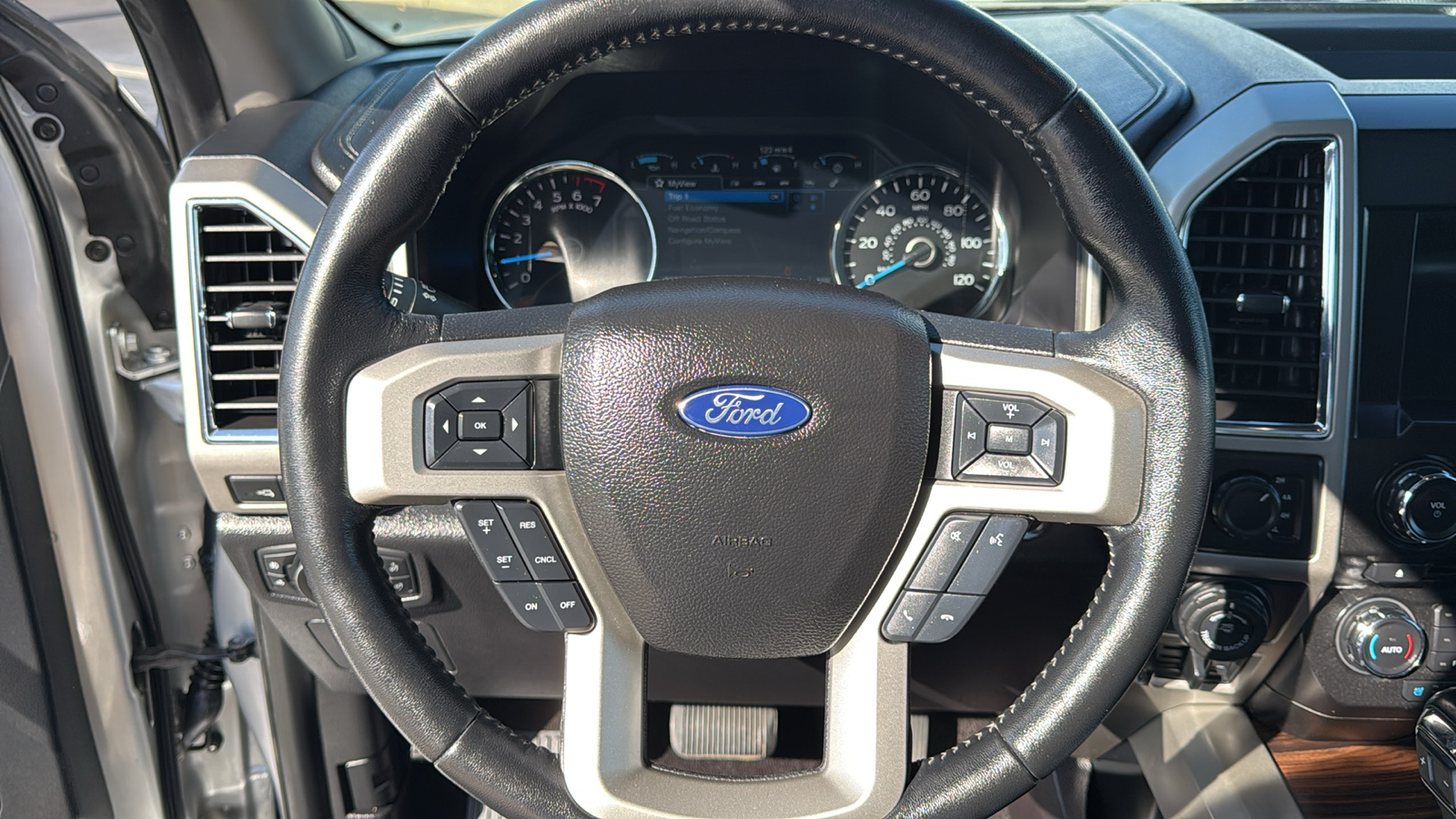 2017 Ford F-150 Lariat 7