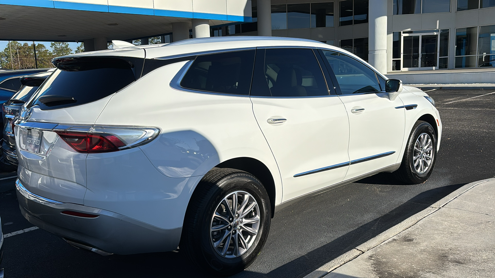 2024 Buick Enclave Essence 3