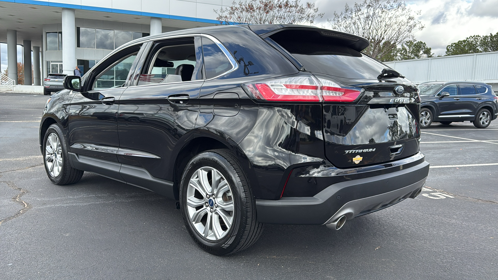 2022 Ford Edge Titanium 24