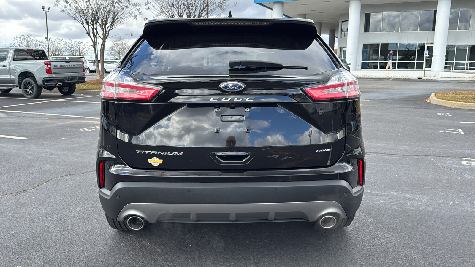 2022 Ford Edge Titanium 25