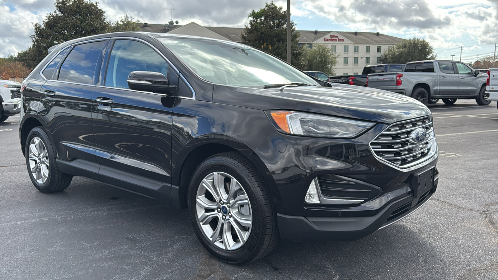 2022 Ford Edge Titanium 29