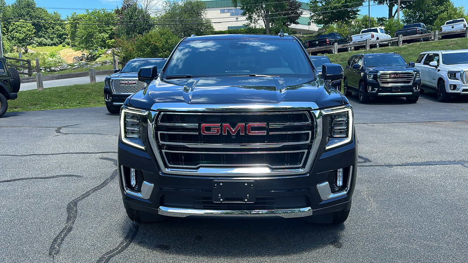 2024 GMC Yukon SLT 3