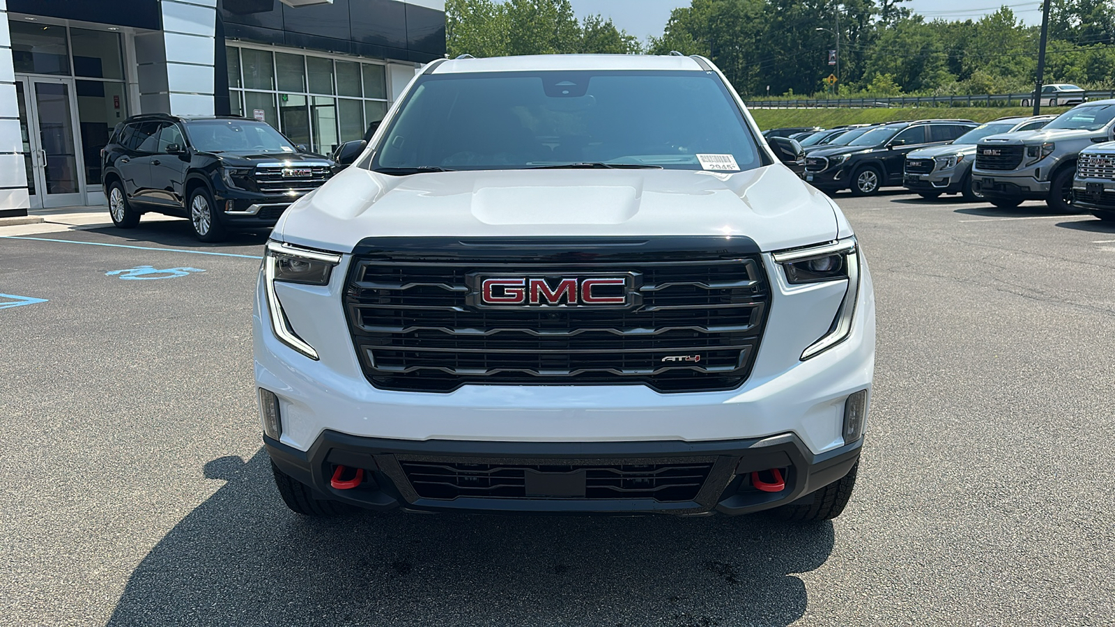 2024 GMC Acadia AWD AT4 3