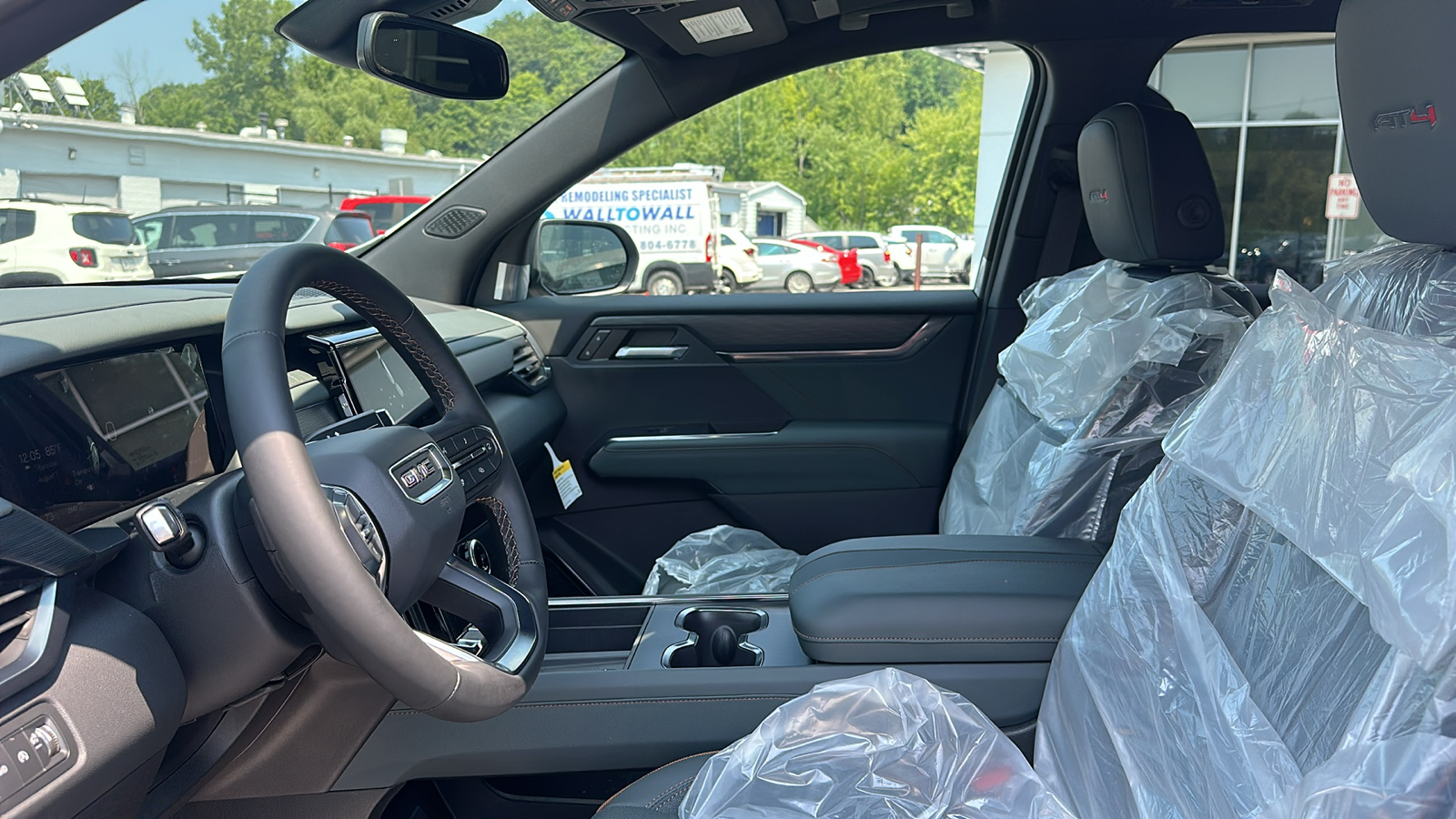 2024 GMC Acadia AWD AT4 7