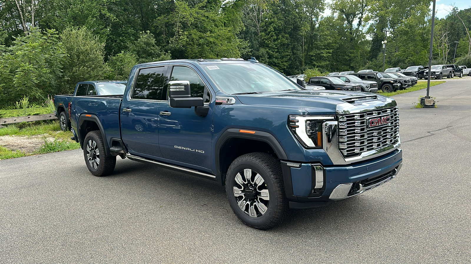 2024 GMC Sierra 2500HD Denali 2