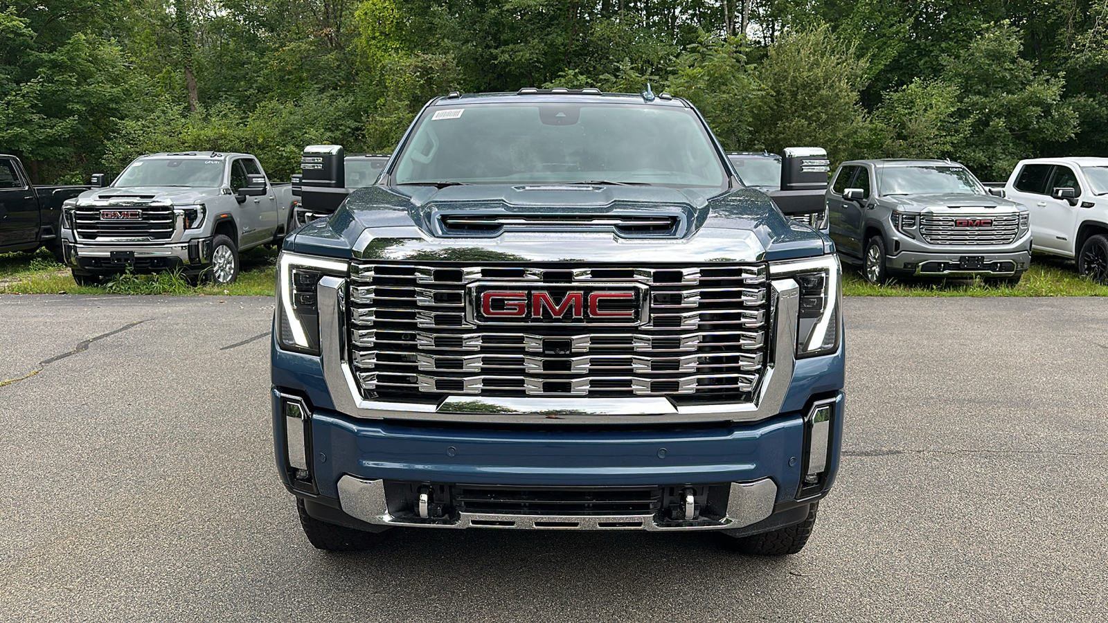 2024 GMC Sierra 2500HD Denali 3