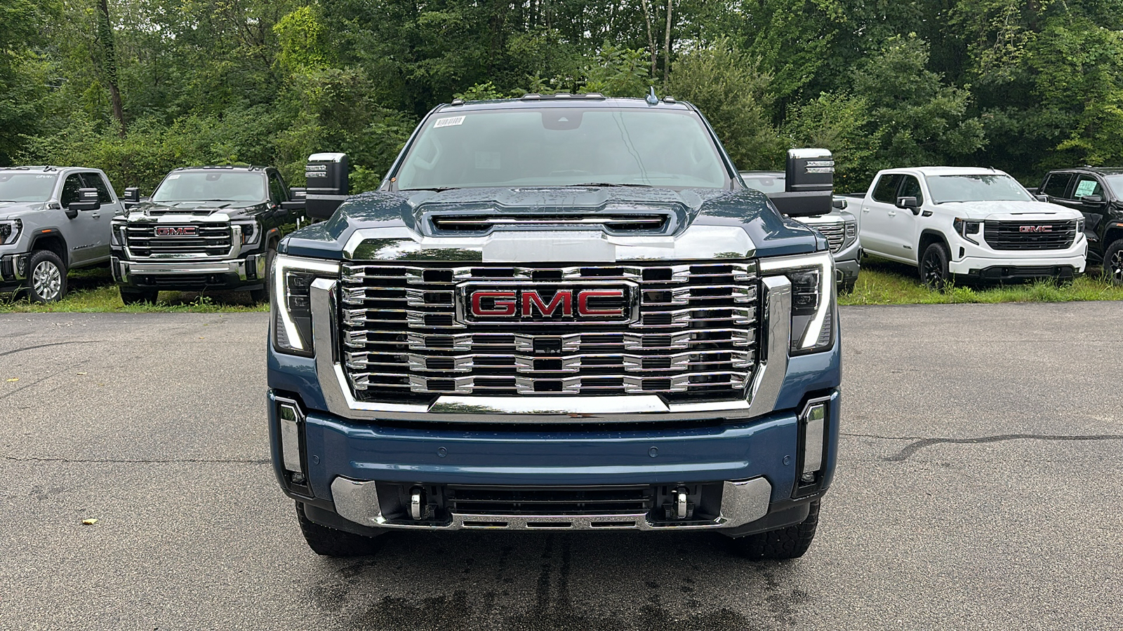 2024 GMC Sierra 3500HD Denali 3