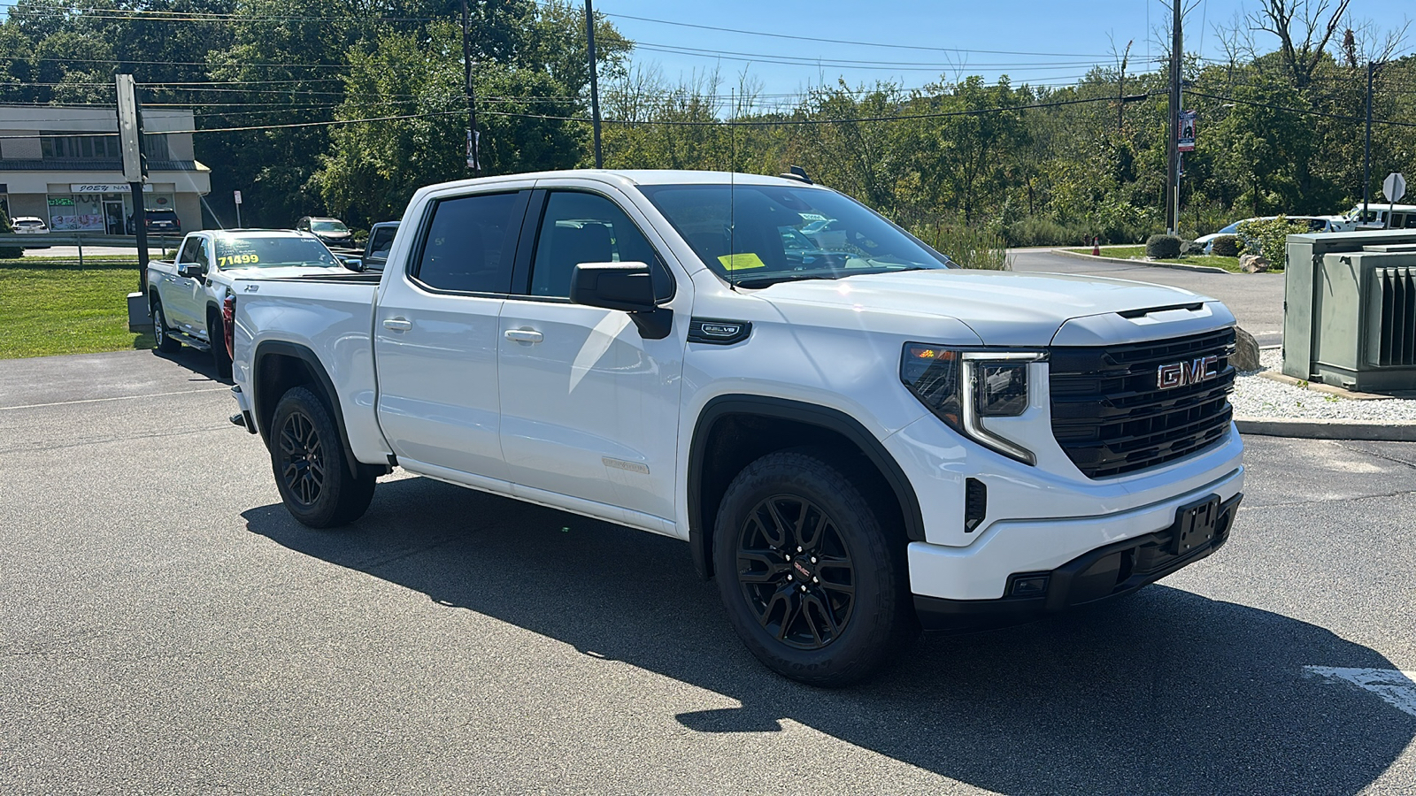 2024 GMC Sierra 1500 Elevation 2