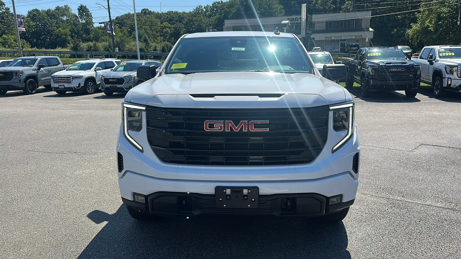 2024 GMC Sierra 1500 Elevation 3