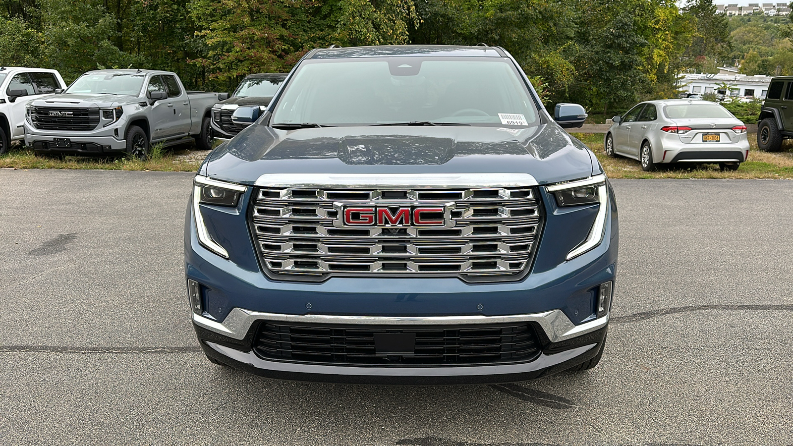 2024 GMC Acadia AWD Denali 3