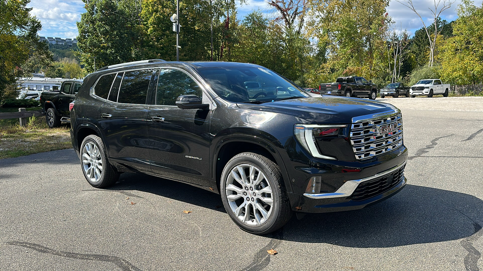 2024 GMC Acadia AWD Denali 2