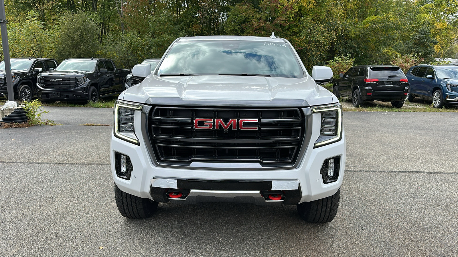 2024 GMC Yukon XL AT4 3