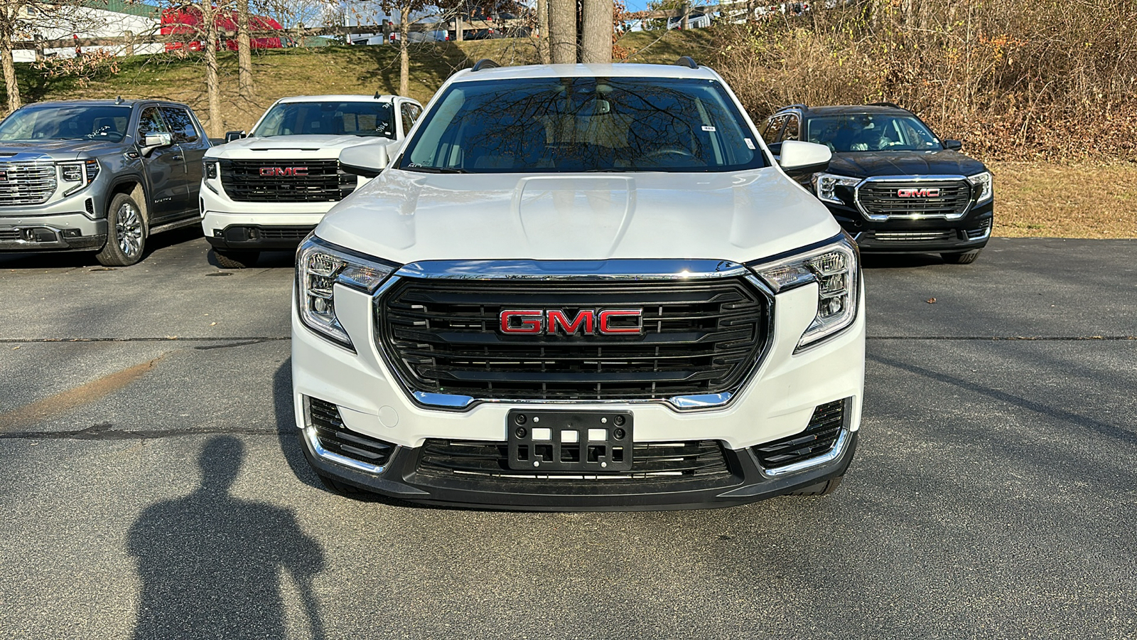 2024 GMC Terrain SLE 3