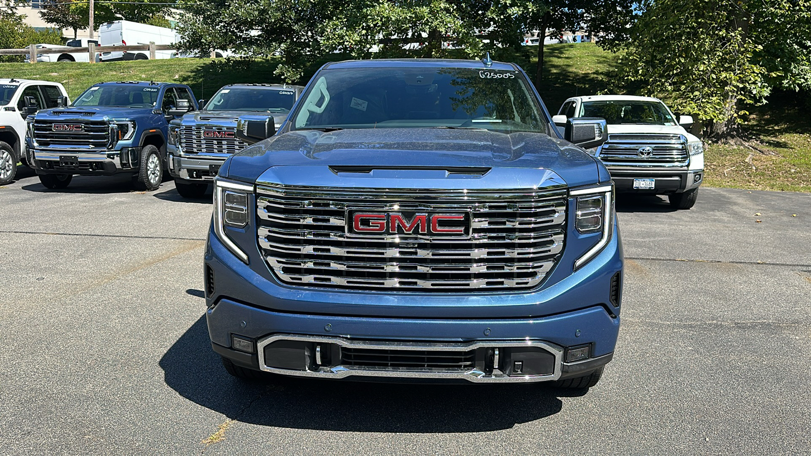 2025 GMC Sierra 1500 Denali 3