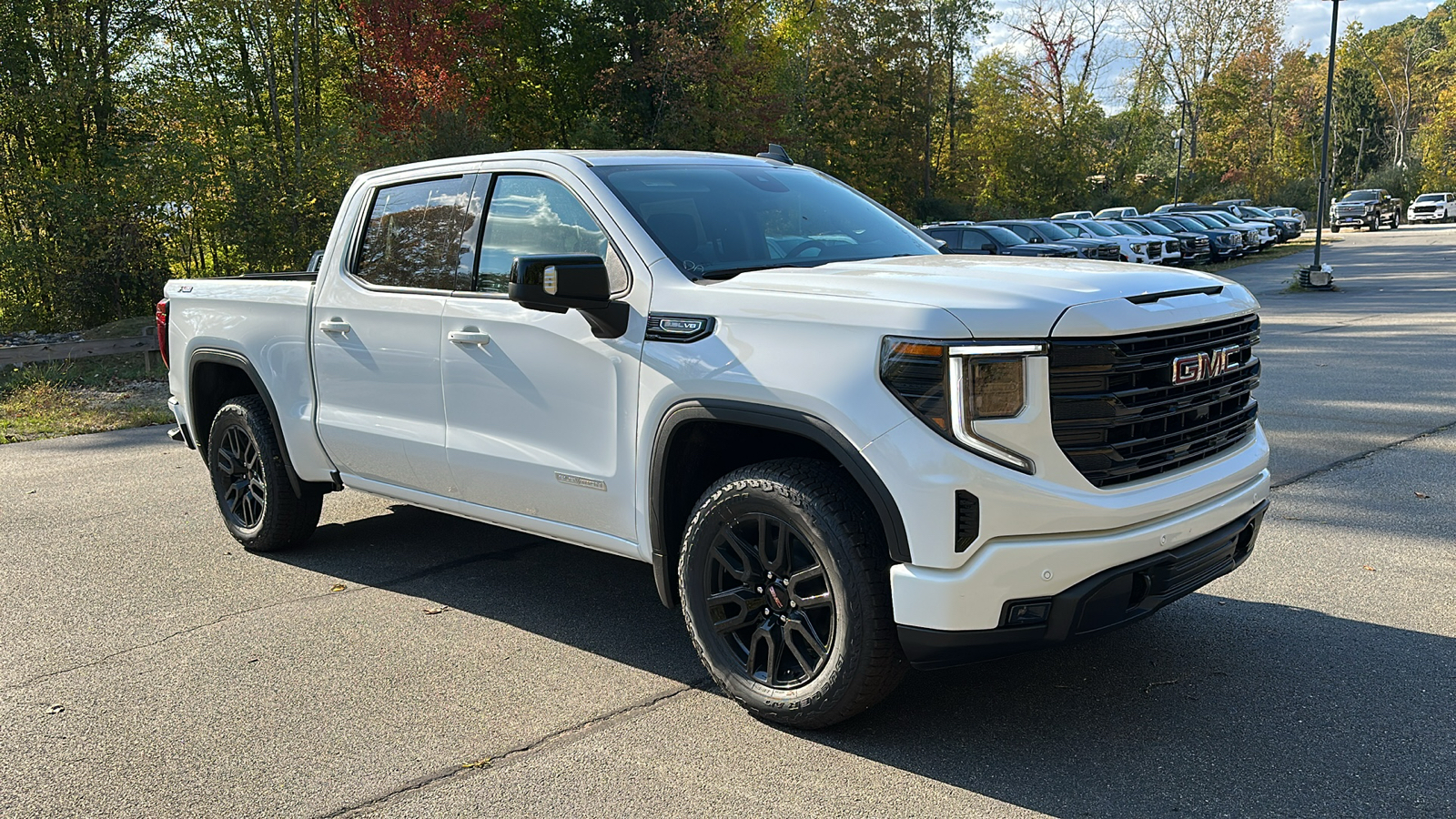 2025 GMC Sierra 1500 Elevation 2