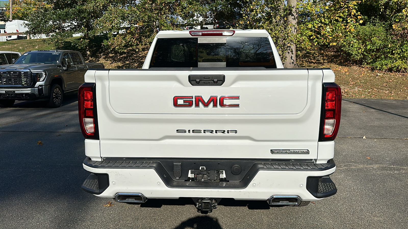 2025 GMC Sierra 1500 Elevation 4