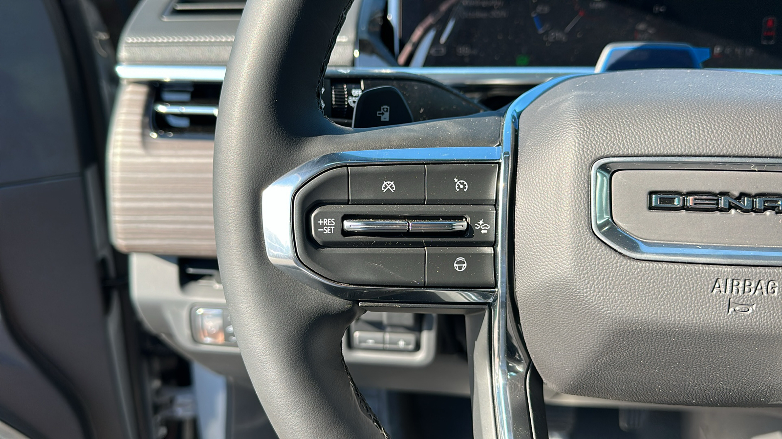 2025 GMC Sierra EV Max Range Denali 11