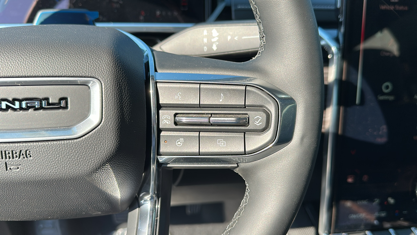 2025 GMC Sierra EV Max Range Denali 12