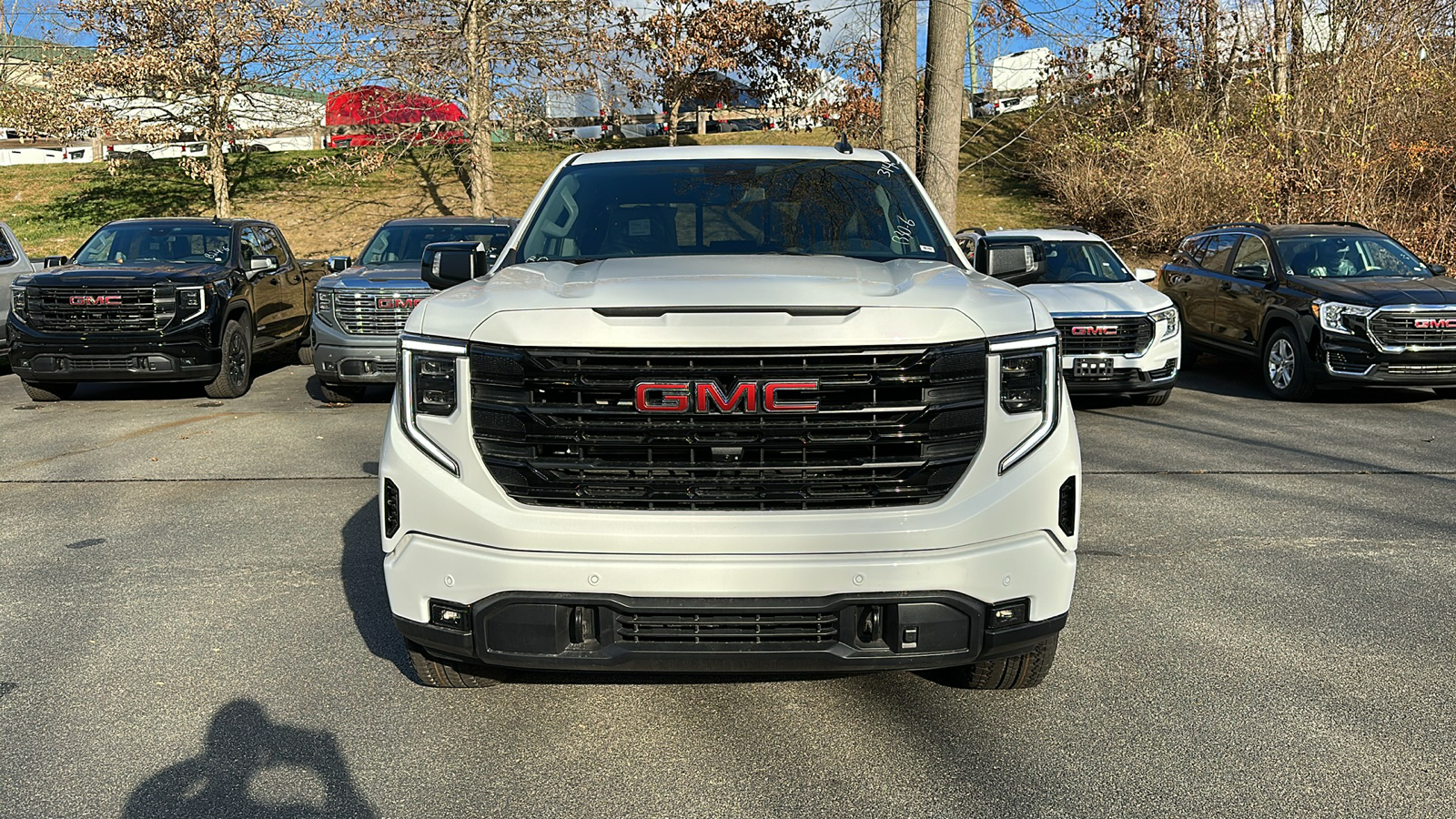 2025 GMC Sierra 1500 Elevation 3