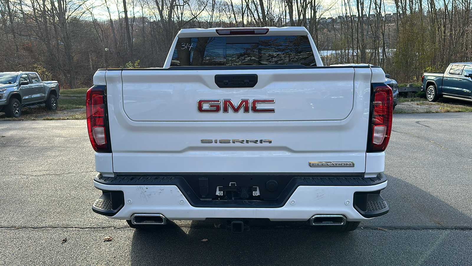 2025 GMC Sierra 1500 Elevation 4