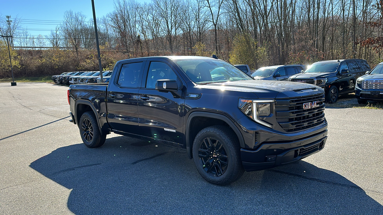 2025 GMC Sierra 1500 Elevation 2