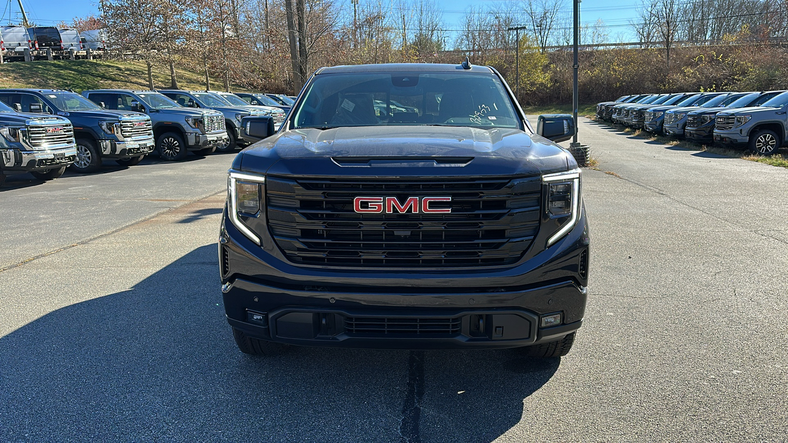 2025 GMC Sierra 1500 Elevation 3