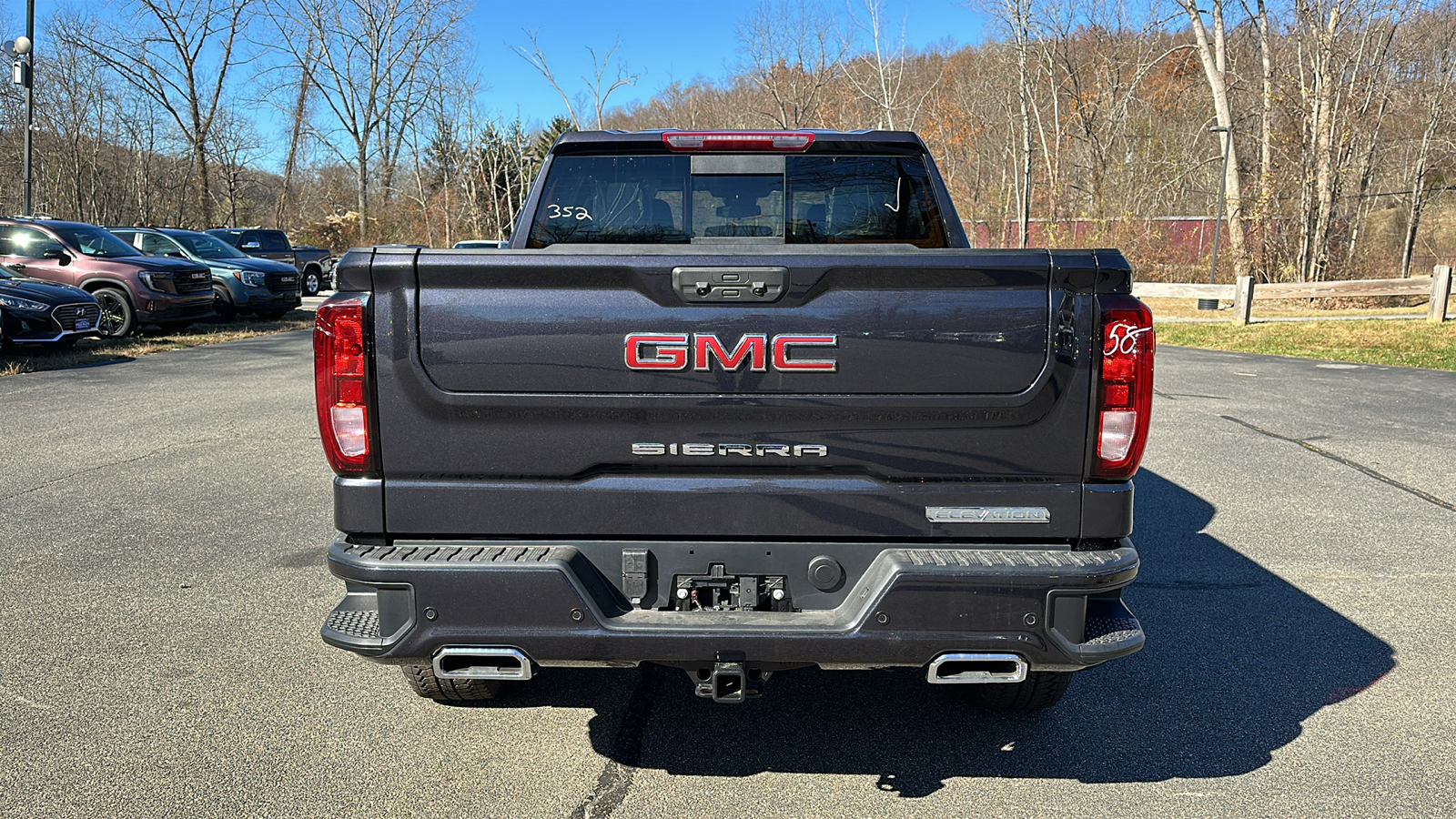 2025 GMC Sierra 1500 Elevation 4