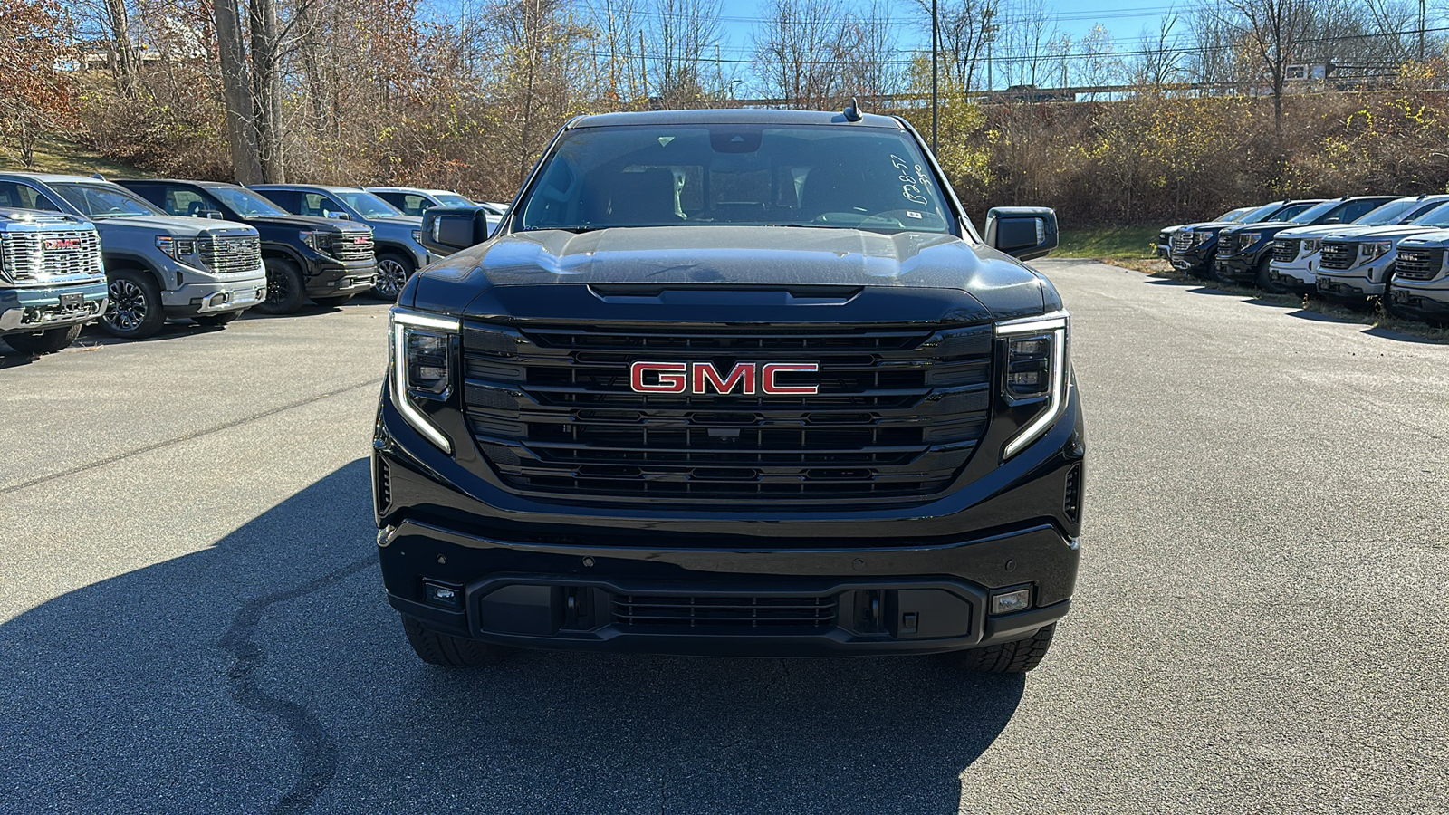 2025 GMC Sierra 1500 Elevation 3