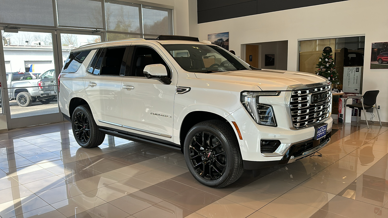 2025 GMC Yukon Denali 2