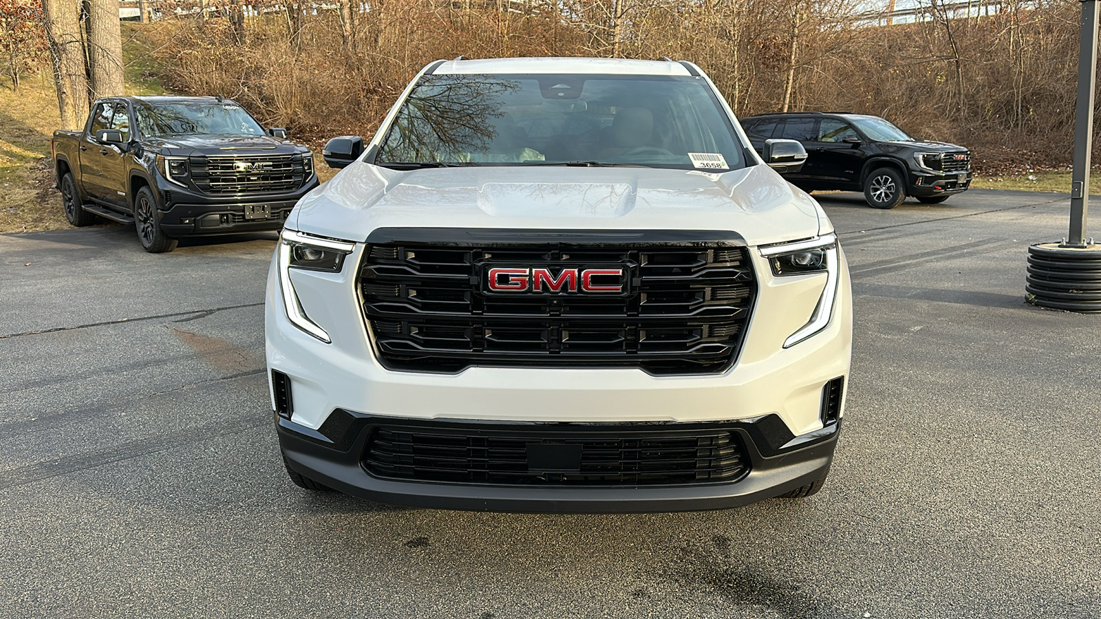 2025 GMC Acadia AWD Elevation 3