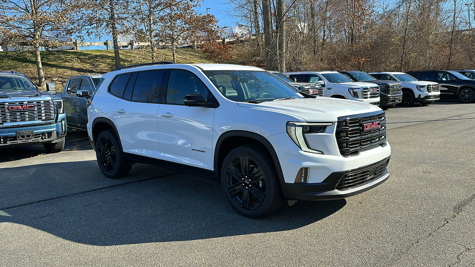 2025 GMC Acadia AWD Elevation 2