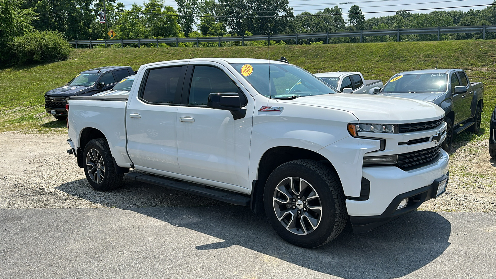 2020 CHEVROLET SILVERADO RST 3