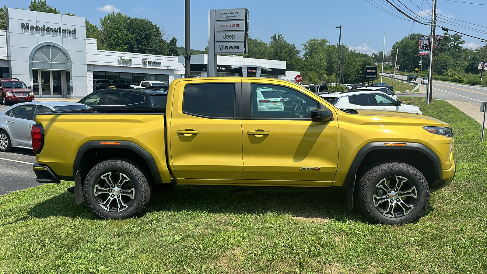 2023 GMC CANYON 4WD AT4 4