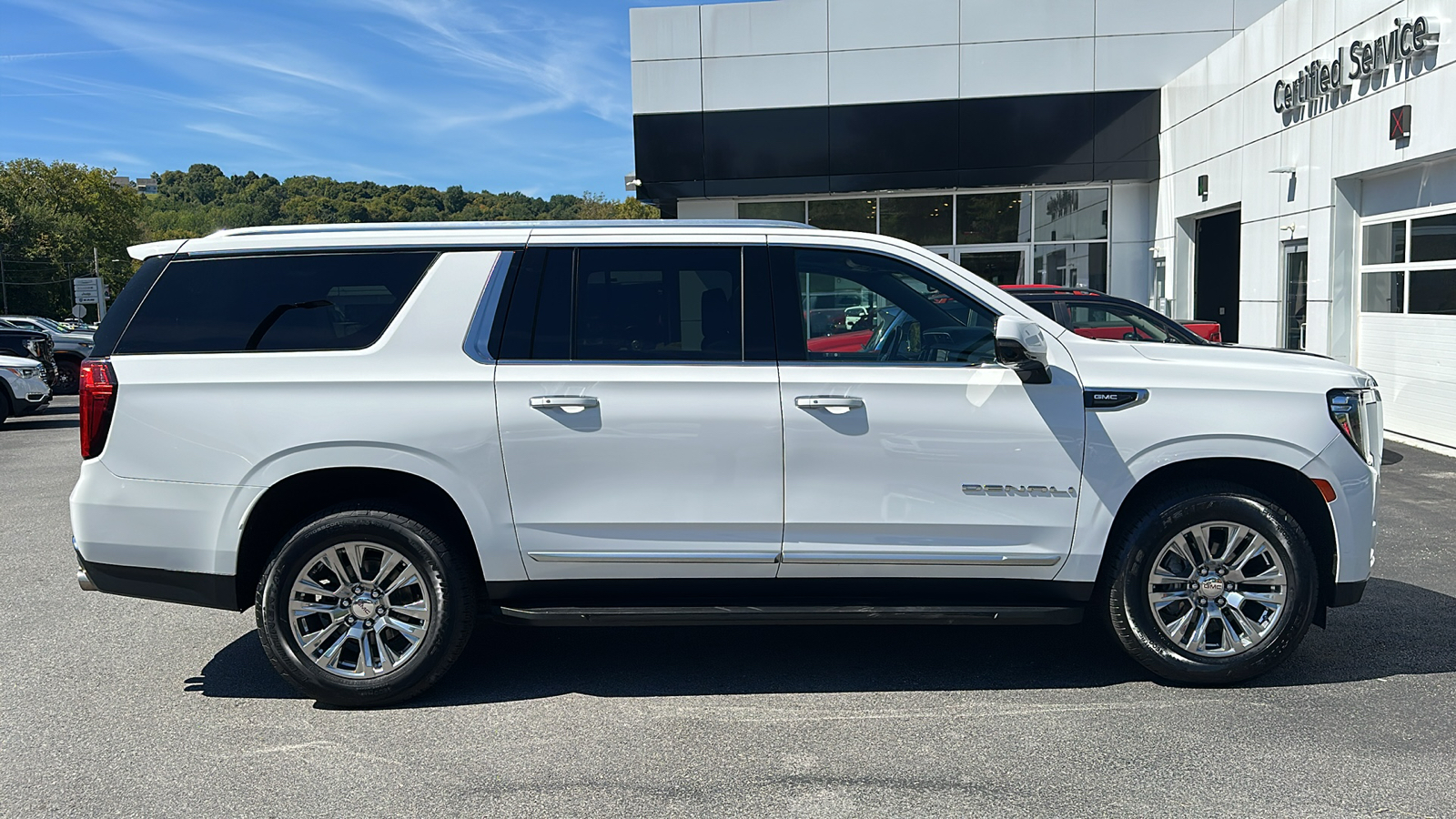 2021 GMC YUKON XL DENALI 3