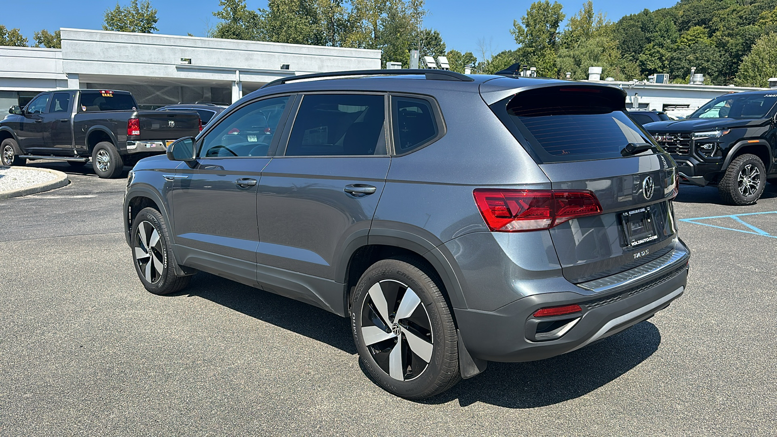 2024 VOLKSWAGEN TAOS S 6