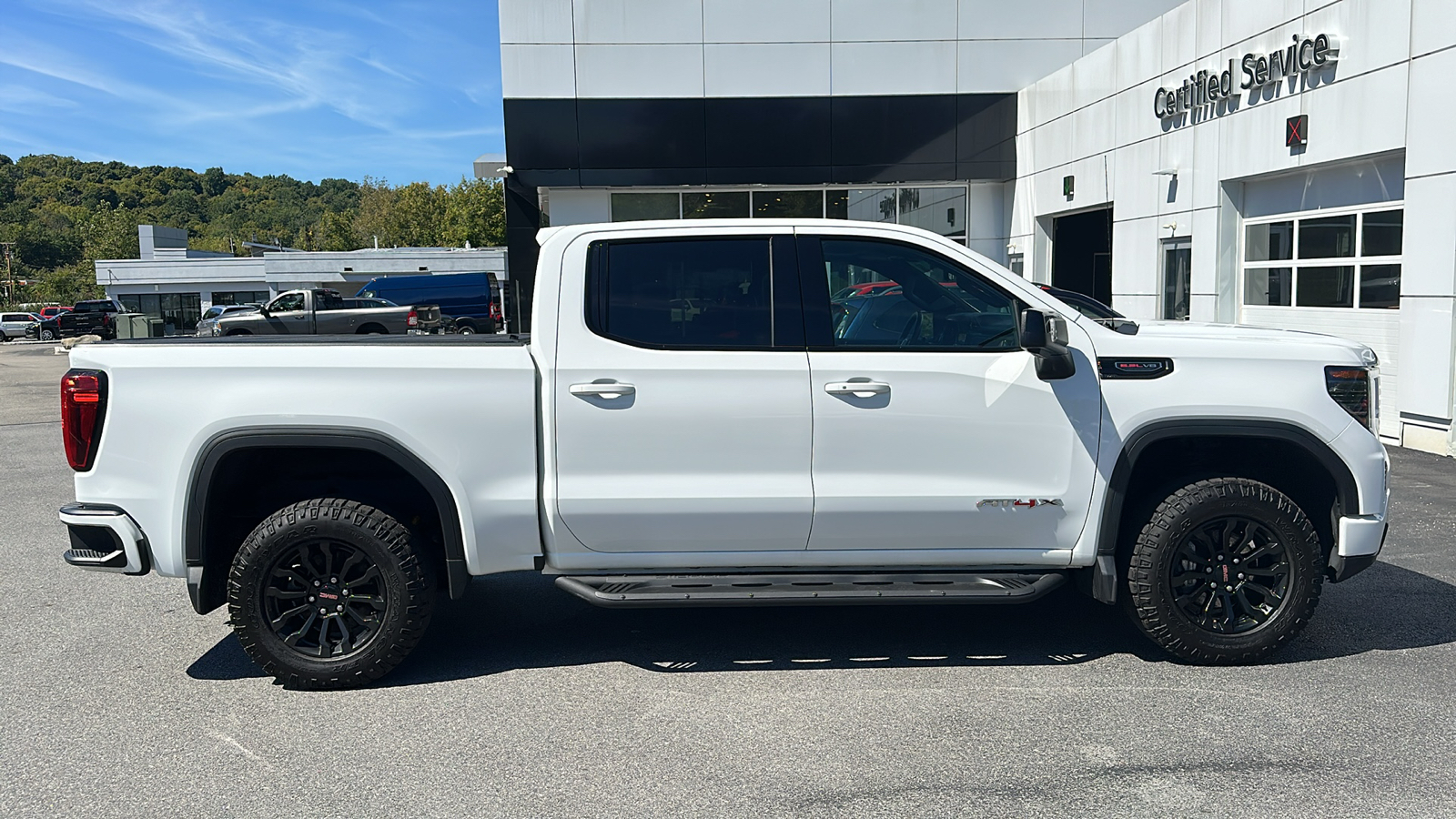 2023 GMC SIERRA 1500 AT4X 3