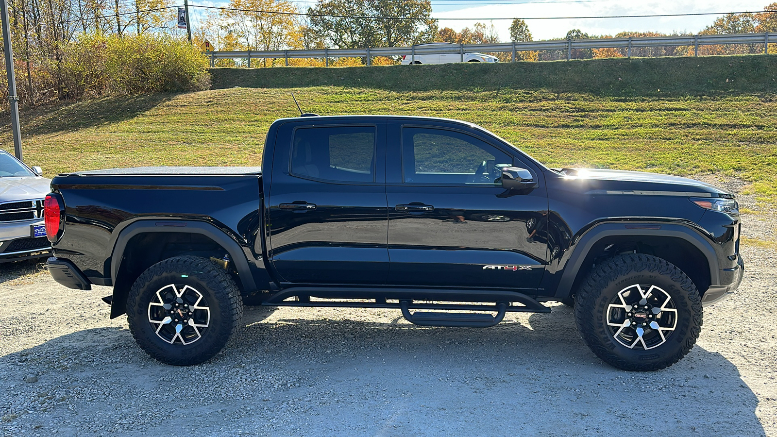 2023 GMC CANYON 4WD AT4X 3