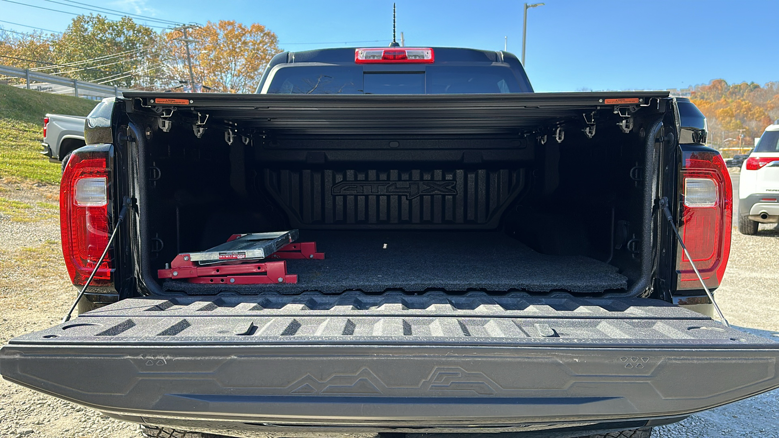 2023 GMC CANYON 4WD AT4X 31