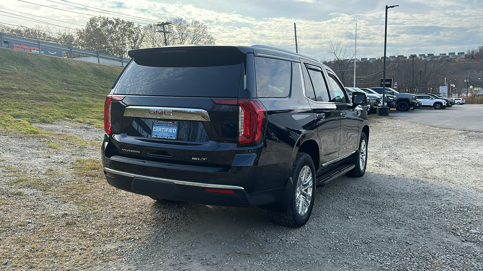 2022 GMC YUKON SLT 4