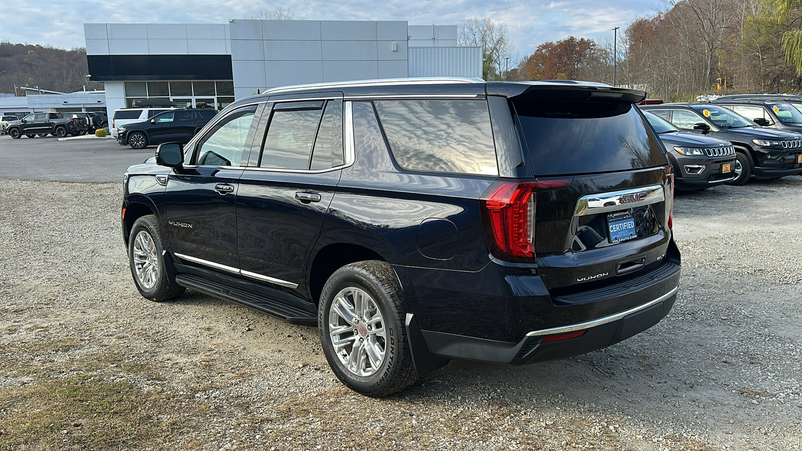 2022 GMC YUKON SLT 6