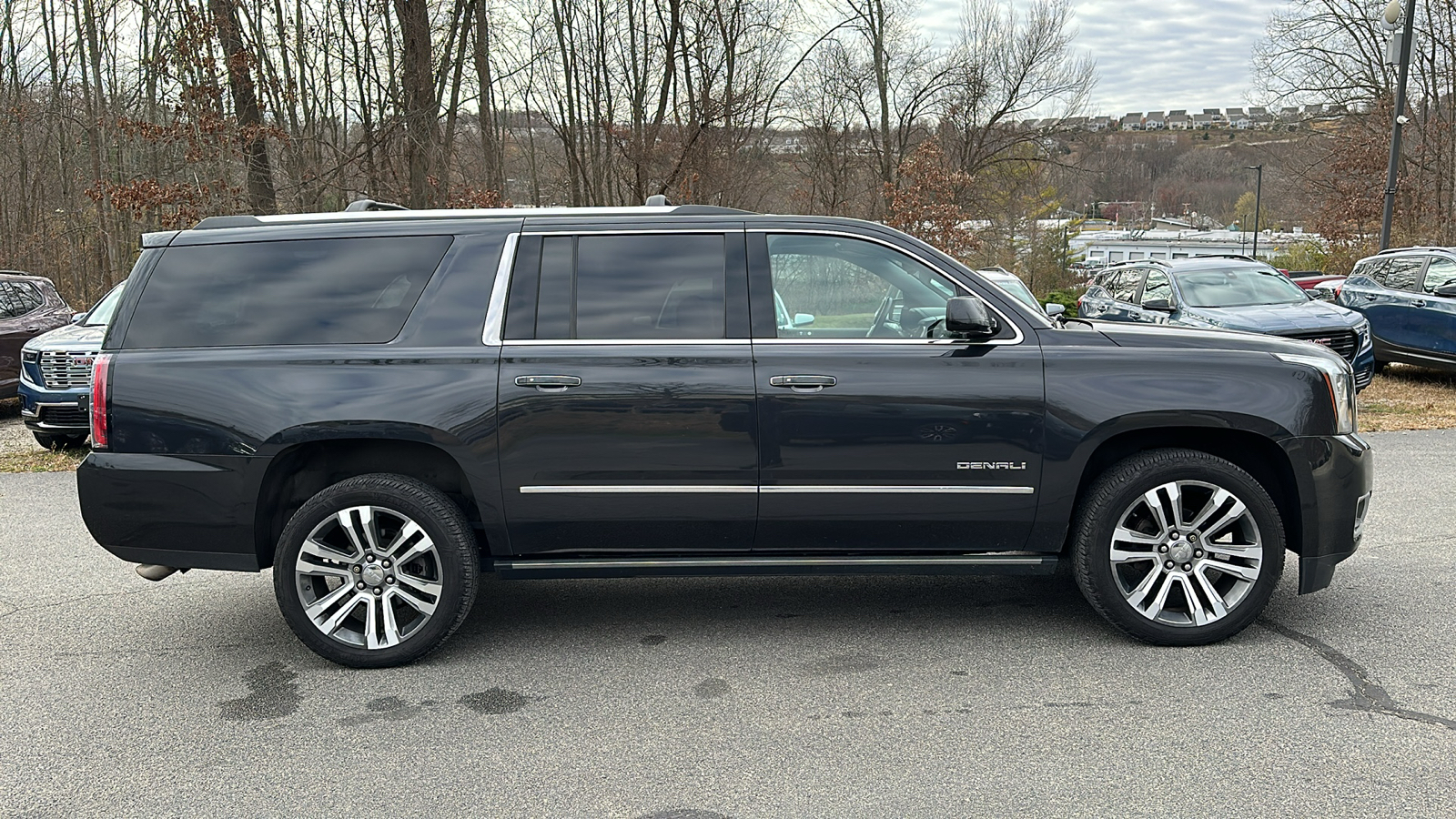 2020 GMC YUKON XL DENALI 3