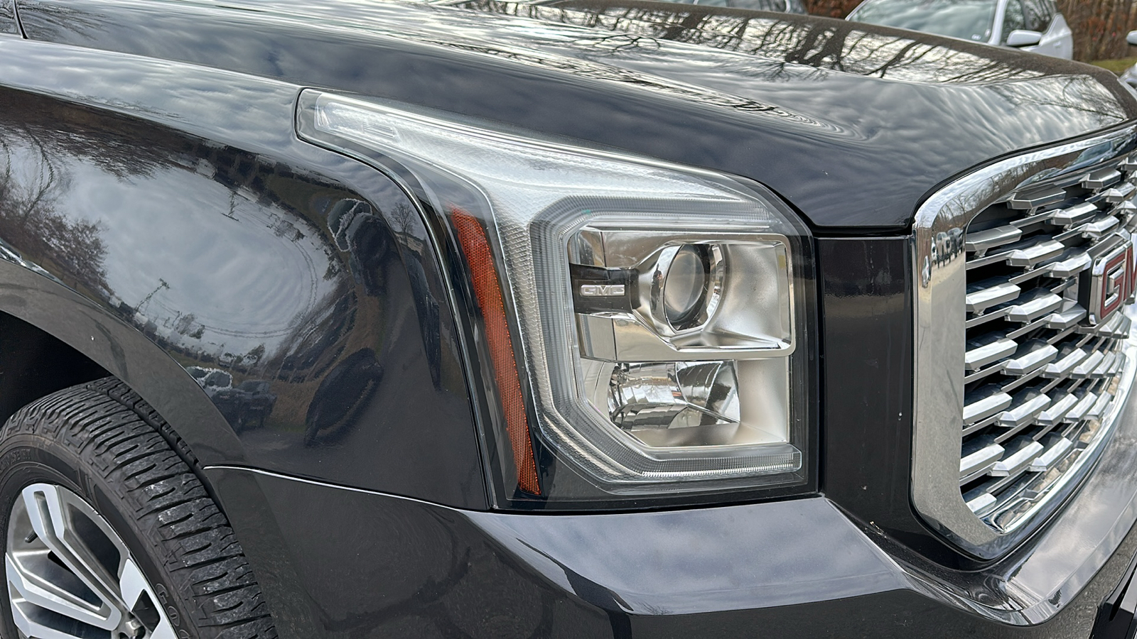 2020 GMC YUKON XL DENALI 9